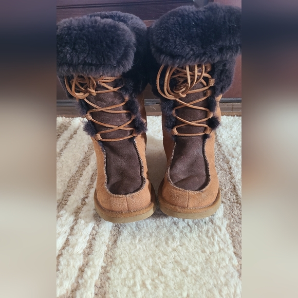 UGG Whitley Moccasin Boots Chestnut Suede Leather Tall Size 9 - Picture 2 of 7